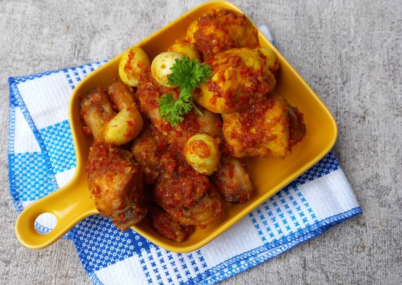 Balado ayam, tahu dan telur puyuh