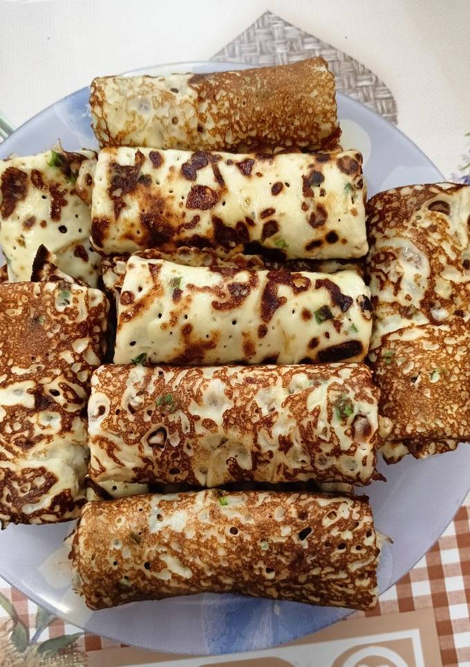 Млинці з сиром та зеленню