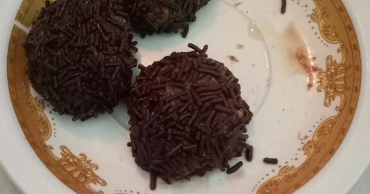 Resep Bola Coklat Roma Kelapa Oleh Mesty Cookpad