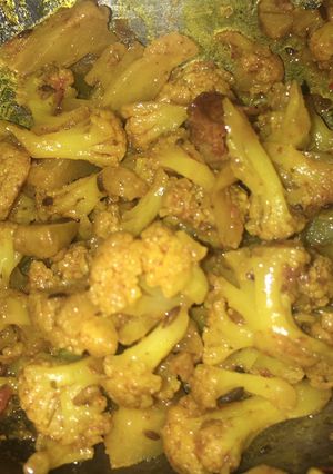 A picture of Aloo gobhi ki sabji.
