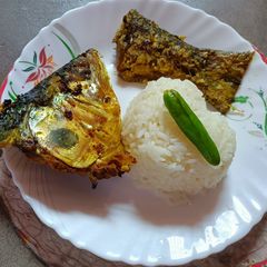 A picture of Ilish kashundi.