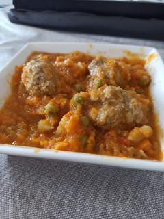 Una foto de Albóndigas en salsa Mambo