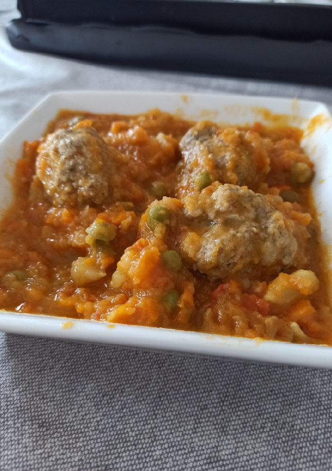 Una foto de Albóndigas en salsa Mambo