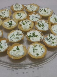 Una foto de Tarteletas de queso crema y ciboulette
