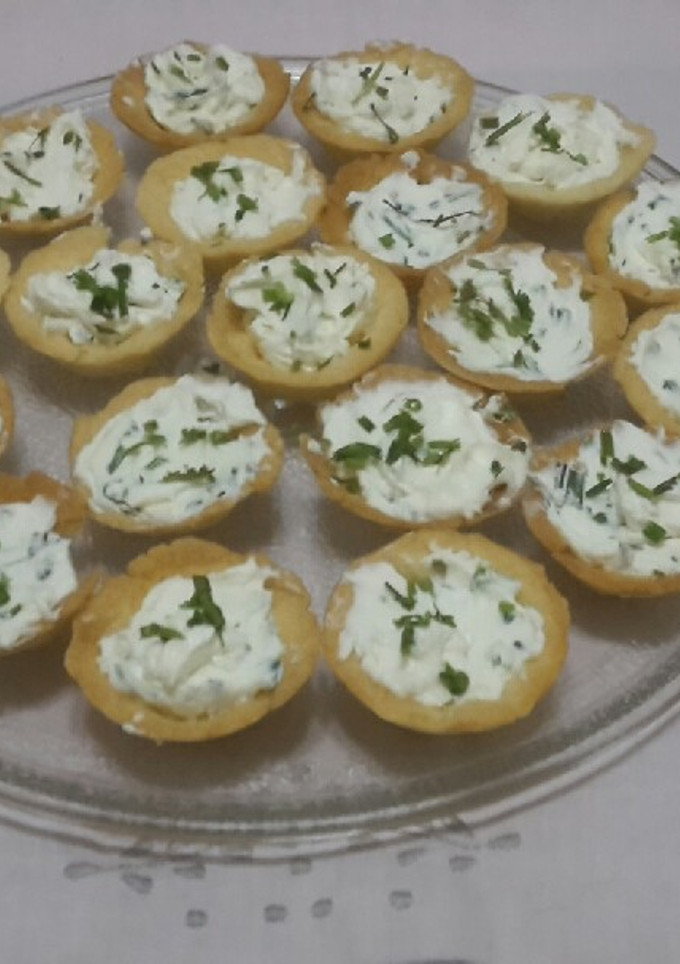 Una foto de Tarteletas de queso crema y ciboulette