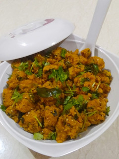 મેથી ની ભાજી નાં મુઠીયા ઢોકળા (Methi Bhaji Muthia Dhokla Recipe In Gujarati) રેસીપી મુખ્ય ફોટો