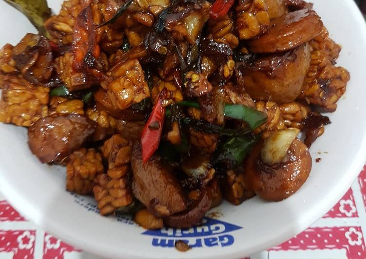 Resep Tumis Tempe Sosis Pedas Manis, Bikin Ngiler