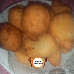 A picture of Semovita puff puff.