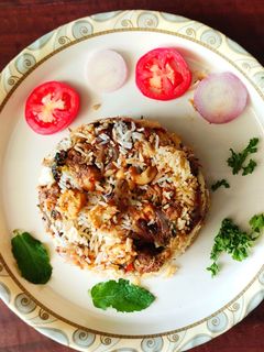 சோயா,பன்னீர் தம் பிரியாணி (soya,paneer Dum Biryani) செய்முறை முக்கிய புகைப்படம்