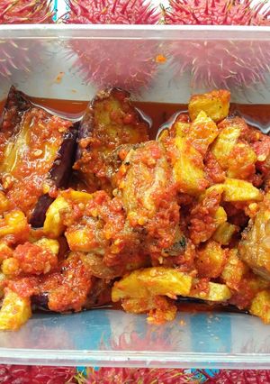 Foto resep Ayam Terong Kentang Balado