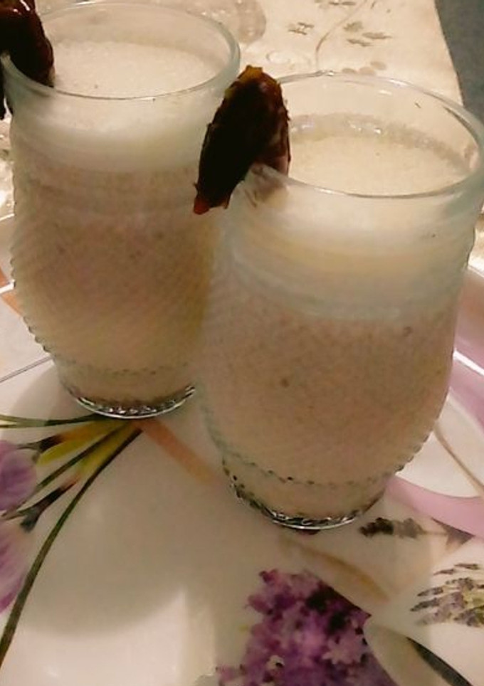 A picture of Dates shake.