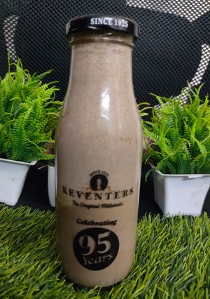 A picture of Keventer's Oreo Shake.