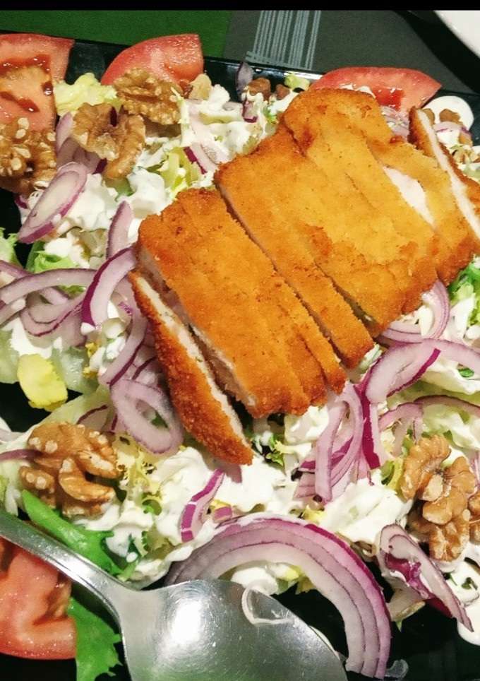 Una foto de Ensalada César 100% casera