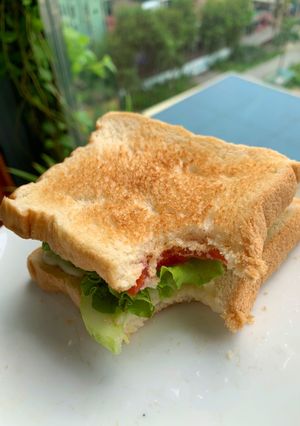 Hình của món 🥪 Bánh Sandwich cho người lười 😂 (Chay).