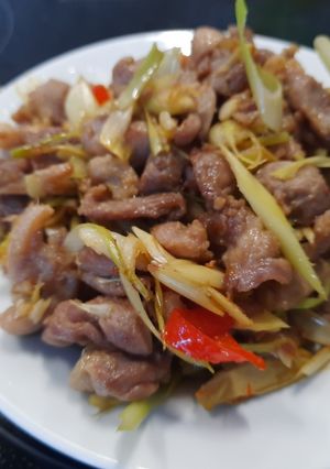 Hình của món Vịt xào sả ớt.