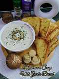 Creamy Mushroom Soup With Garlic Bread