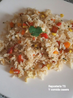 Una foto de Wok de arroz