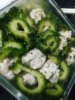 Hình của món Canh khổ qua cá thác lát.