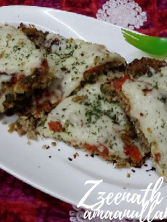 A picture of Meatzza or Mince Meat Pizza.
