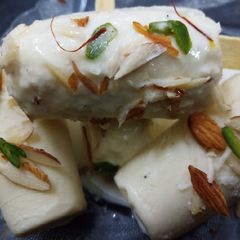 Khoaa kulfi A picture of Khoaa kulfi.