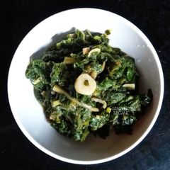 A picture of Makhan saag(Pumpkin leaf curry).