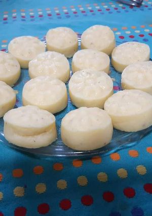 A picture of Idli.