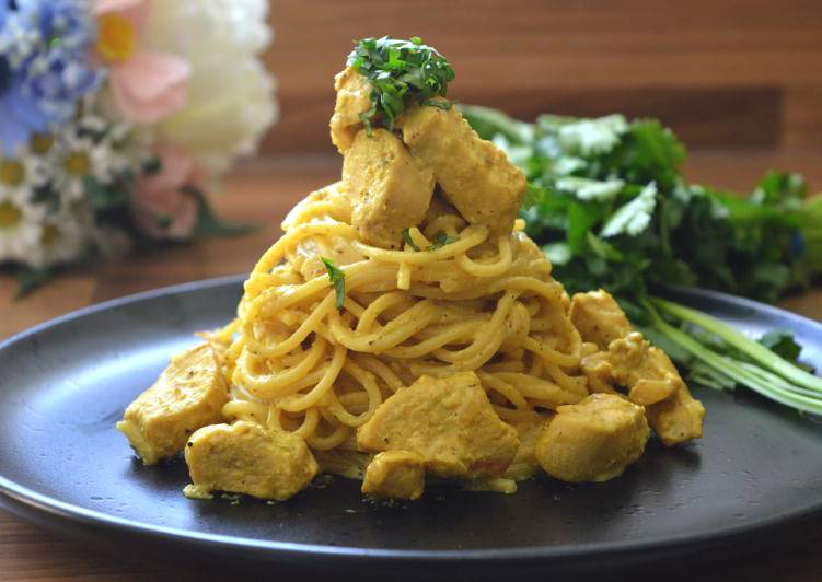 Steps to Make Favorite Chicken Curry Spaghetti