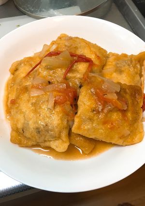 Hình của món Đậu nhồi thịt sốt cà chua.