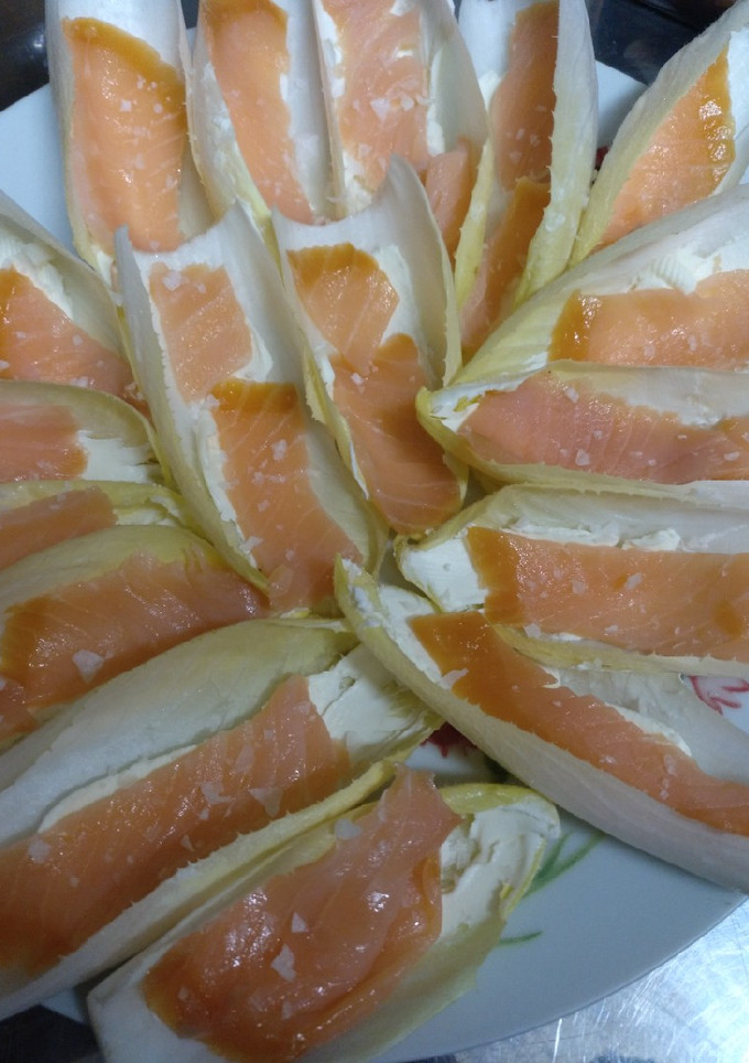 Una foto de Barquitas de salmón