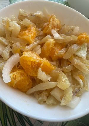 Una foto de Ensalada de bacalao, naranja y cebolleta
