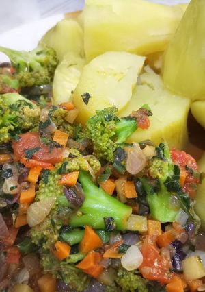 A picture of Broccoli sauce.