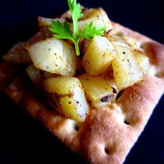 Cracker n Potatoes - A Quick n Easy Snack A picture of Cracker n Potatoes - A Quick n Easy Snack.