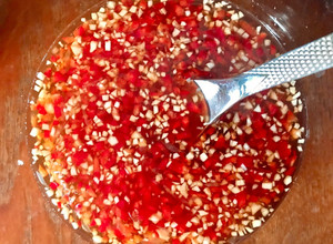 Hình của món Nước Mắm Chua Ngọt Ăn Gỏi Cuốn, Chả Giò, Bánh Xèo, Bánh Khọt, Bún Trộn….