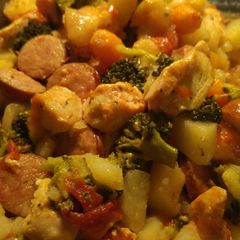 A picture of Chicken & Veggies One Pan.