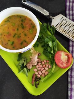 ગુજરાતી દાળ (Gujarati Dal) રેસીપી મુખ્ય ફોટો