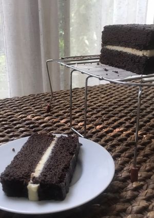 A picture of Orange Brownie with Mascarpone Cream.