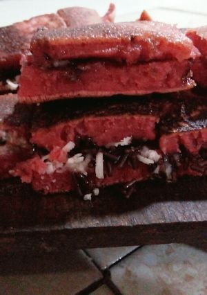 Foto resep Martabak (terang bulan) red velvet teflon no mixer
