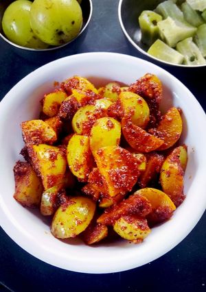 आंवले का अचार (Amle ka achar recipe in hindi) रेसिपी मुख्य फोटो