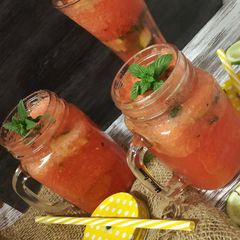 A picture of Watermelon lemonade.