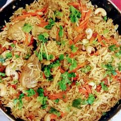 A picture of Afghani pulao or kabuli pulao.