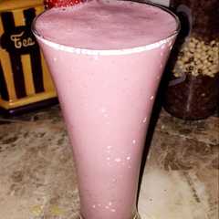 รูปของ عصير فراولة و حليب 🍓