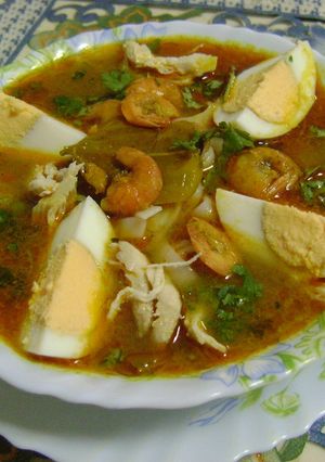 A picture of Laksa (Singaporean Noodle Soup).