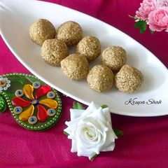 A picture of Sweet sesame balls (Tilgud).