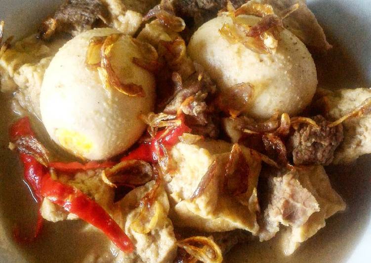 Bagaimana memasak Terik daging tahu telor yang Enak Banget