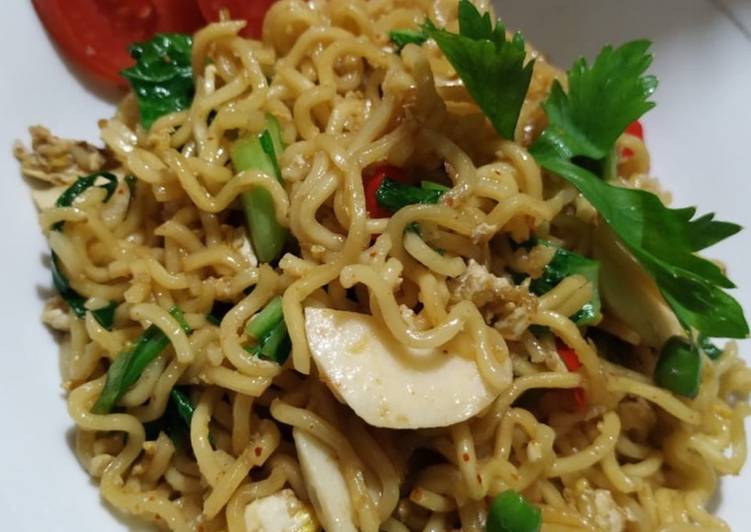 Resep Mie Goreng Indomie Bakso Yang Renyah