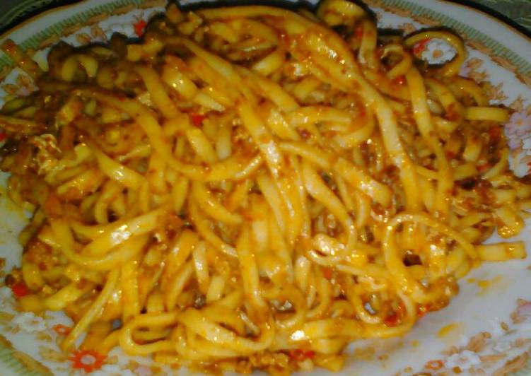 Langkah Mudah untuk Membuat Mie Goreng Bumbu Rendang yang Sempurna