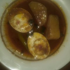 A picture of 3 spice egg curry.
