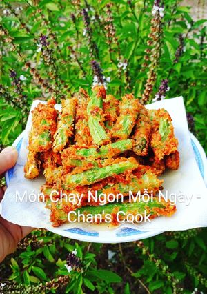 Hình của món Đậu bắp xóc bột chiên giòn chay.