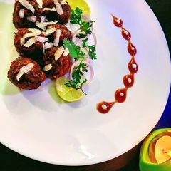 A picture of Cabbage manchurian.