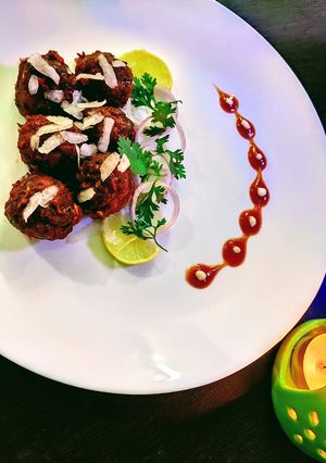 A picture of Cabbage manchurian.